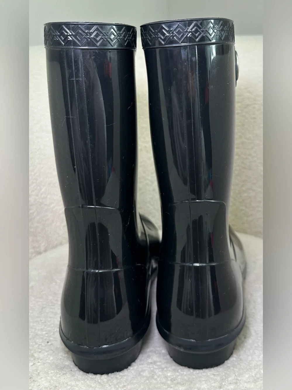 UGG Sienna Black Gloss Waterproof Rain Boots Sheepskin Insole Preppy Equestrian